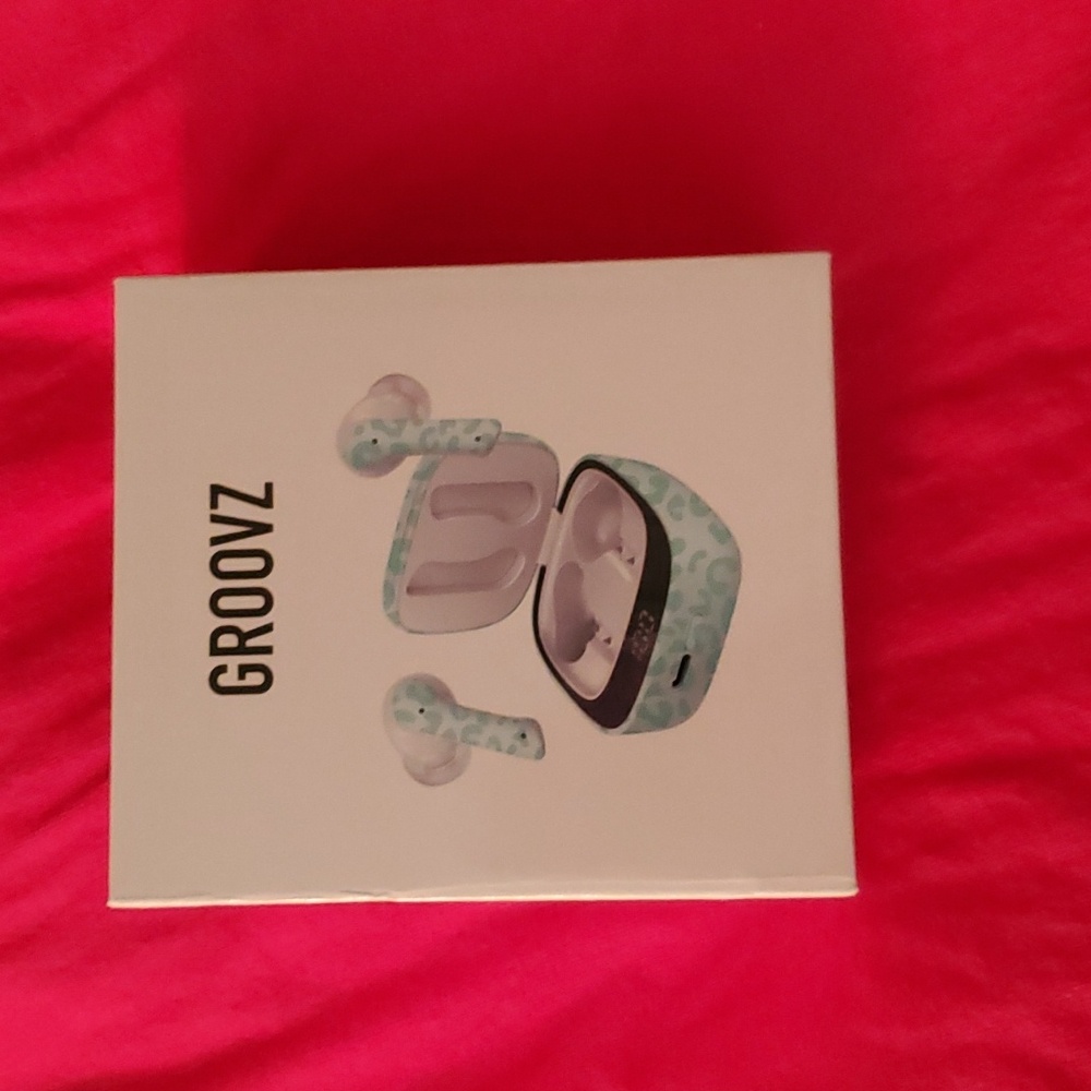 Groovz earbuds